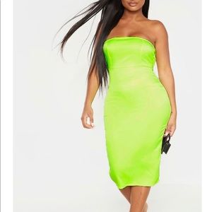 😊PLT Shape Neon Lime Satin Bandeau Midi Dress